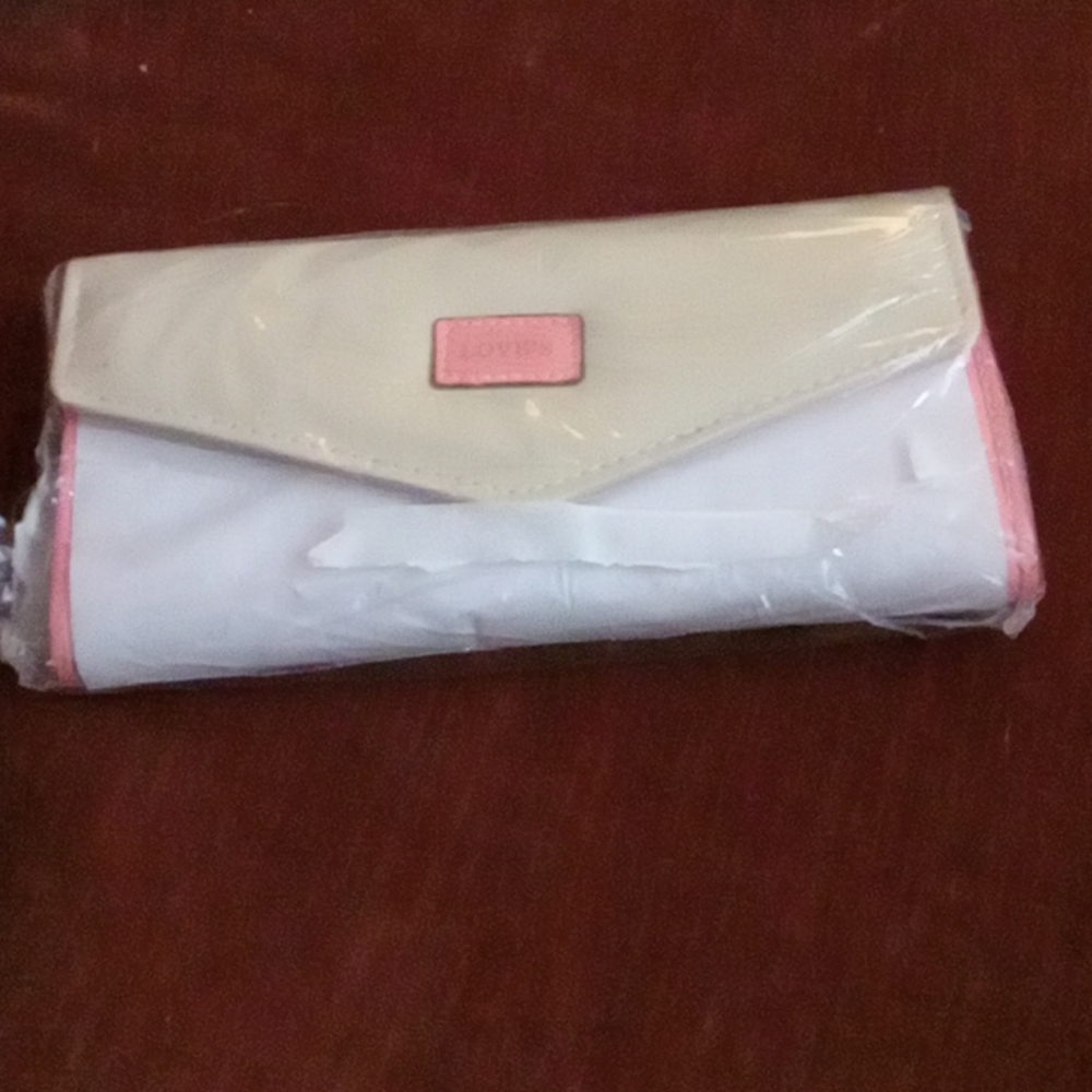 Love's wallet